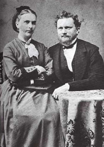 Родители Юнга. Отец Иоганн Пауль Аххилес Юнг и мать Эмилия, урожденная Прайсверк. Март 1876 года