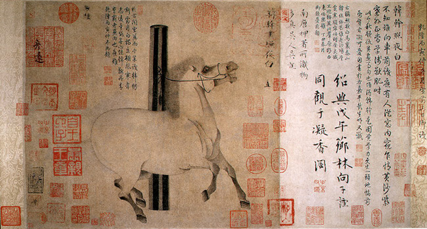 Это знаменитая картина живописца эпохи Тан Хань Гана (706 – 783) «Молния в ночи» На ней стоит множество красных печатей бывших владельцев-коллекционеров.