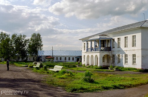 Внутренний вид психо-неврологического диспансера в Пустыни. Одна из тех фотографий, которые я успел снять пока мне не скрутили руки