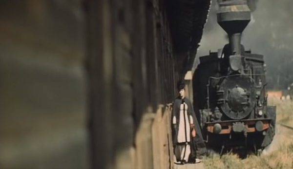 Анна и паровоз. Кадр из фильм Александра Зархи «Анна Каренина»