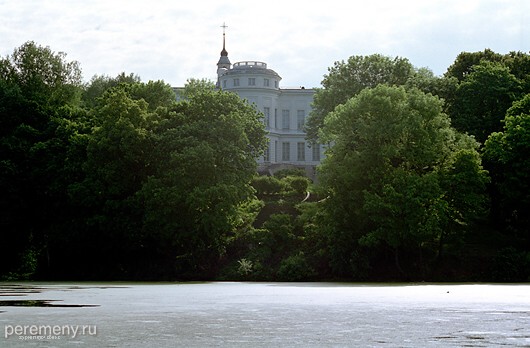 Дворец Бобринских и парк от Богородицка через Большой пруд