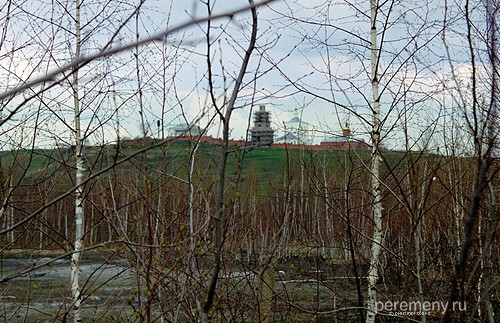 За болотом Дмитриевская гора