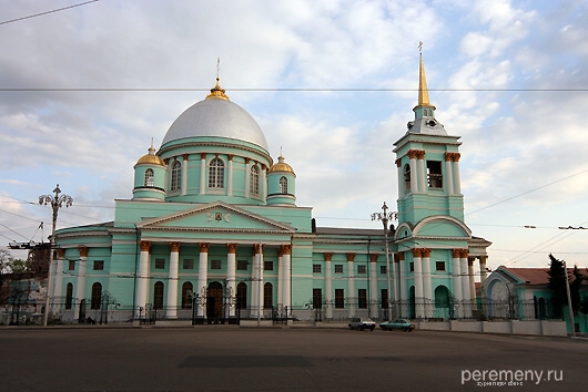 Курск. Знаменский собор Знаменского монастыря. Фото Олега Давыдова