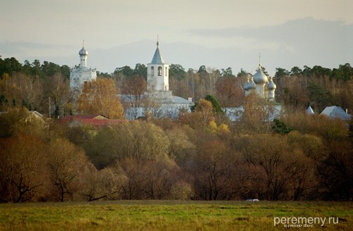 Покровский (Рождественский) монастырь. Вид из поймы Оки