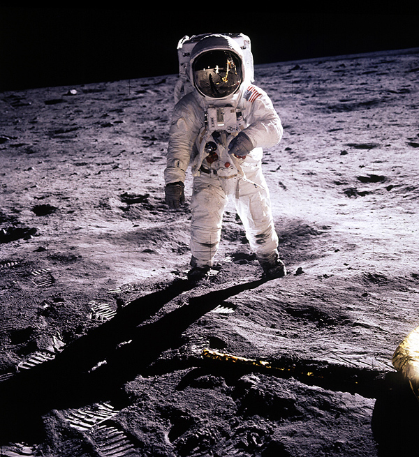 Человек на Луне. Фото из архива NASA