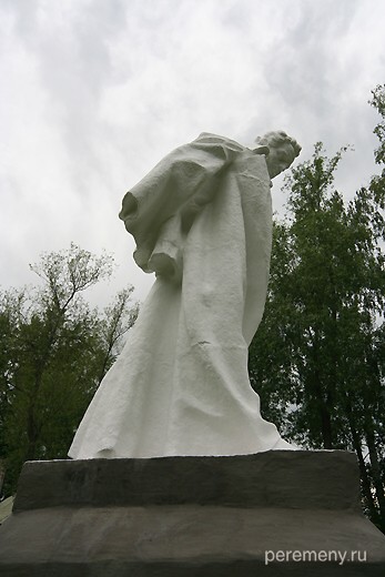 Еще один памятник Пушкину в Болдино. Фото Олега Давыдова