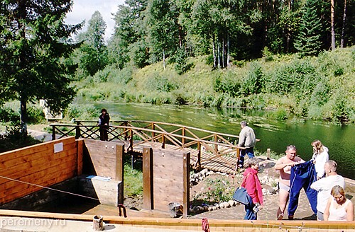 Православные купальщики
