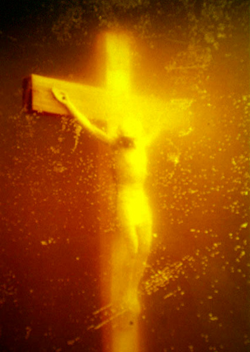 Piss_Christ_by_Serrano_Andres_1987