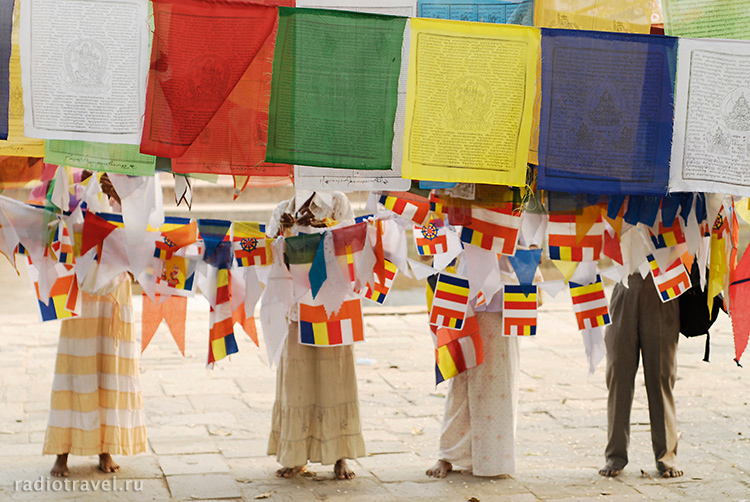 буддийские флаги